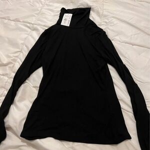 Turtle neck shirt